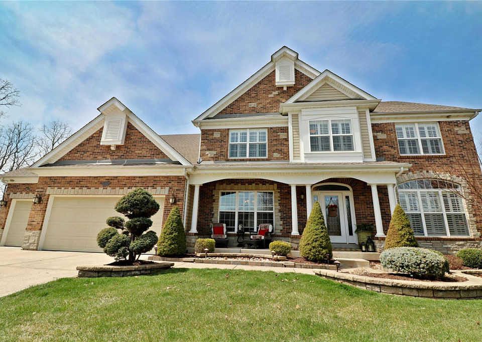 2nd image of 543 Roaring Fork Dr