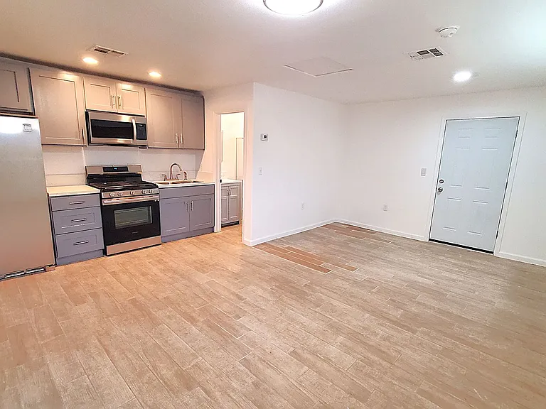 708 W Euclid Ave — Photo 7