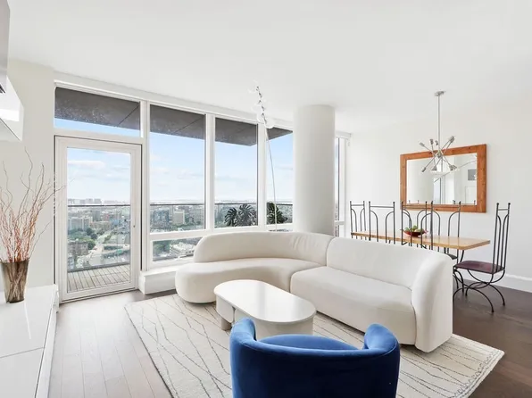 430 Stuart St #25H, Boston, MA 02116