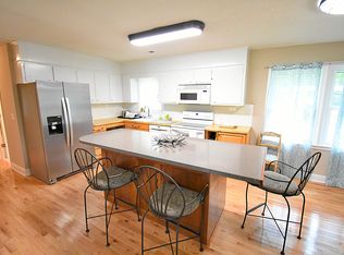 435 Sanders Ln, New Bern, NC 28562