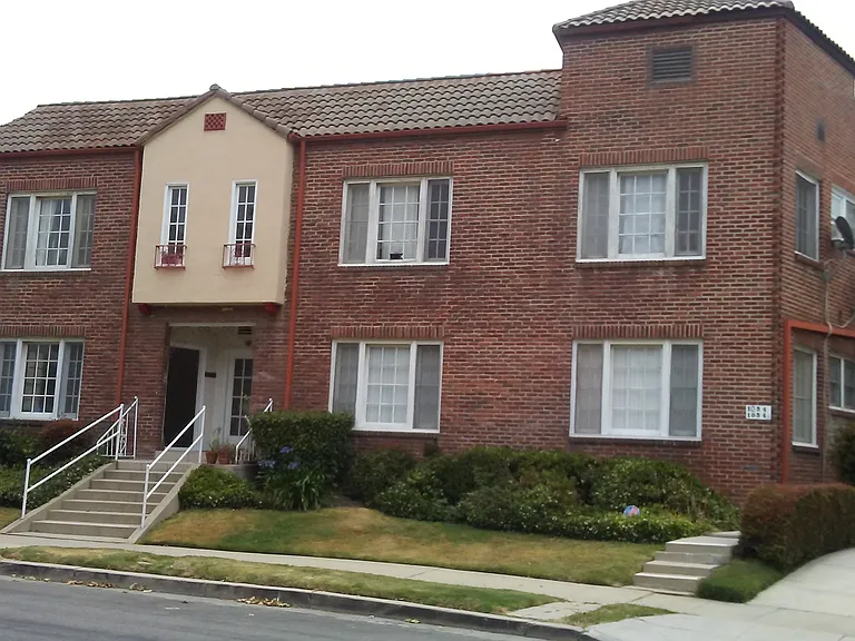 1054 1/2 S Carmona Ave #1 — Photo 20