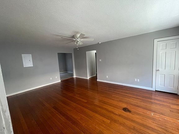 3rd image of 425 W Tennessee St APT O