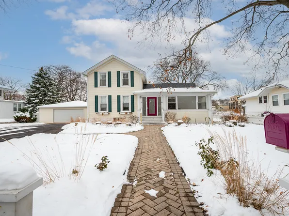 323 W Washington St, West Chicago, IL 60185