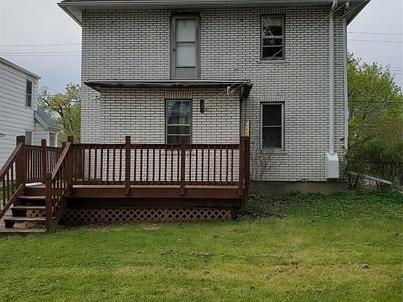 4th image of 1902 Tracy St