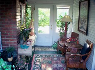 10 Ogston Ter, Malverne, NY 11565