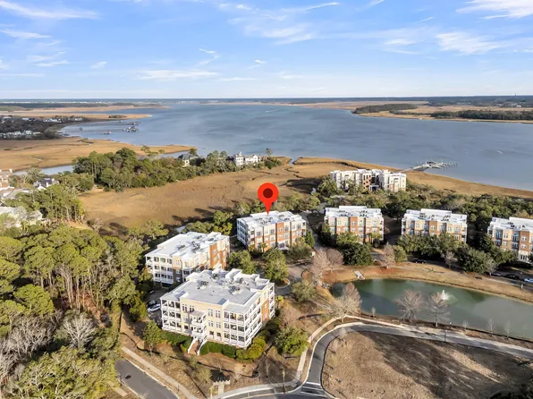 136 Fairbanks Oak Aly Unit 2A, Daniel Island, SC 29492