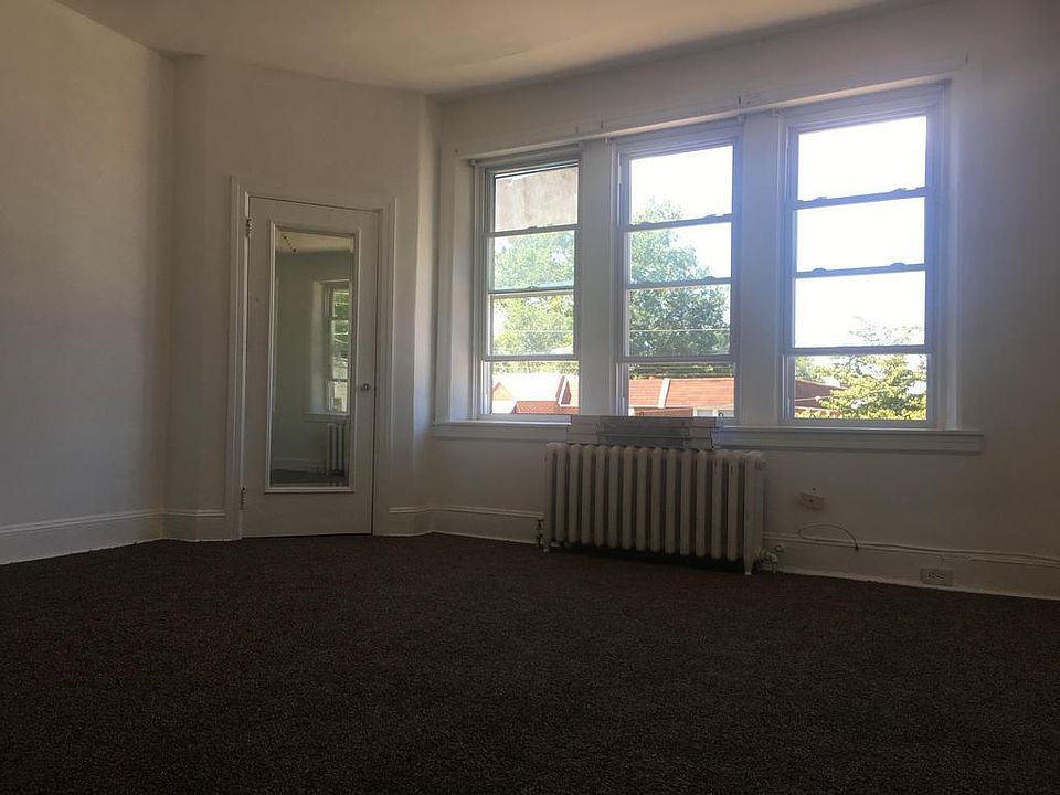 2nd image of 937 Ridge Ave #B