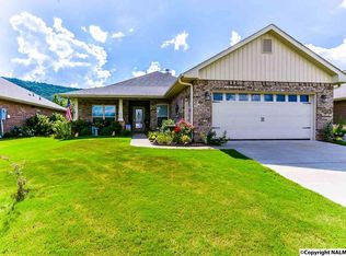 3004 Hampstead Dr, Owens Cross Roads, AL 35763