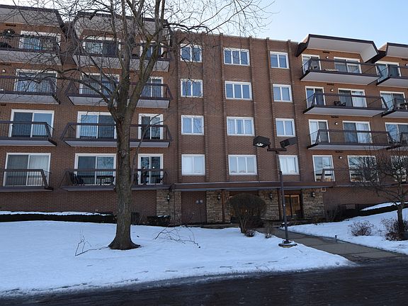 2nd image of 8001 W Courte Dr APT 410