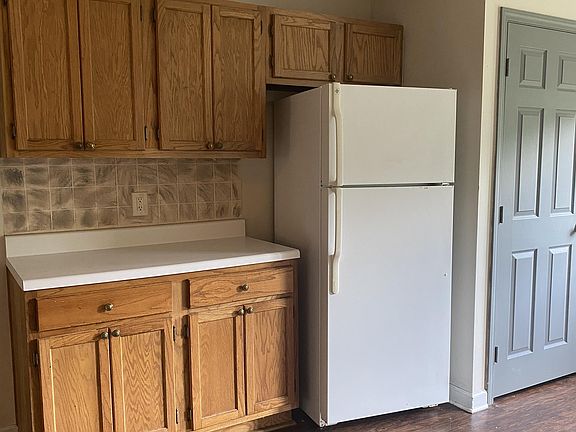5th image of 713 21st St N APT B