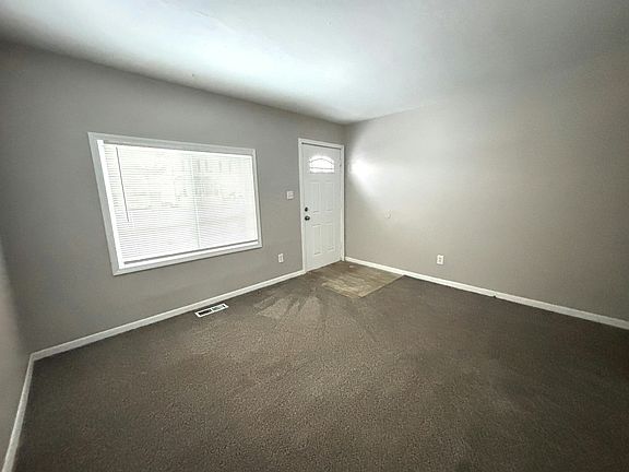2nd image of 11340 Fisher Ave