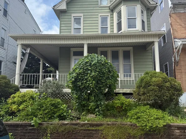 116 S Main St #1, Red Lion, PA 17356