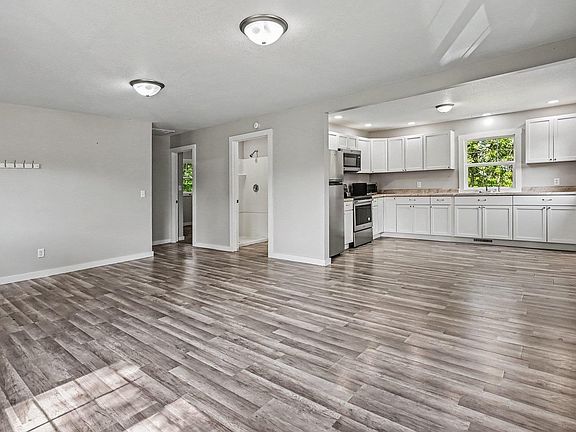 5th image of 108 River St