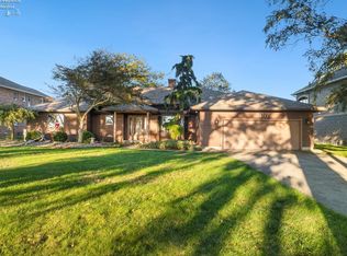 2157 Cedar Point Rd, Sandusky, OH 44870