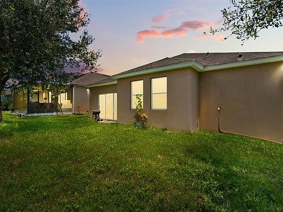 2nd image of 1142 GRAND HILLTOP DRIVE