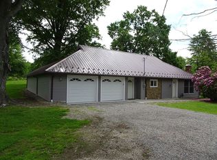 6278 Phillips Rice Rd, Cortland, OH 44410