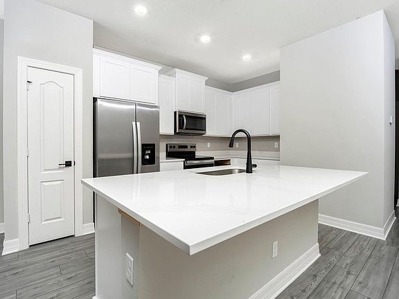 3rd image of 5410 Gladness Court