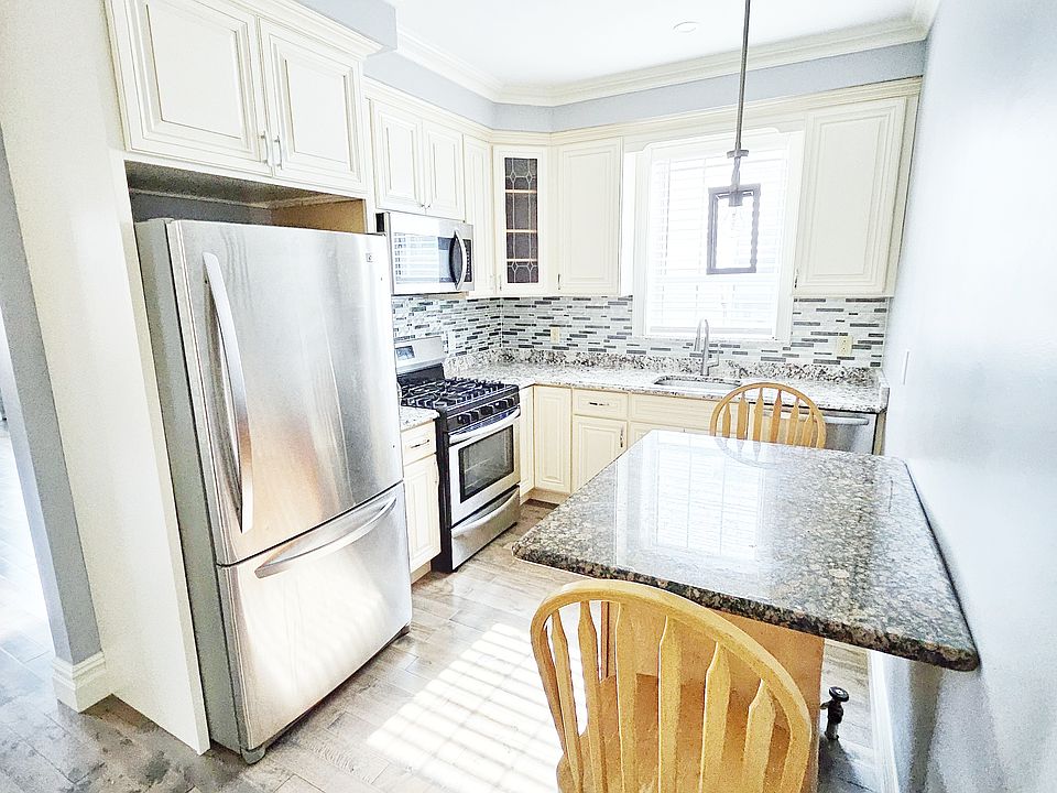 1st image of 30-48 12th St #2B