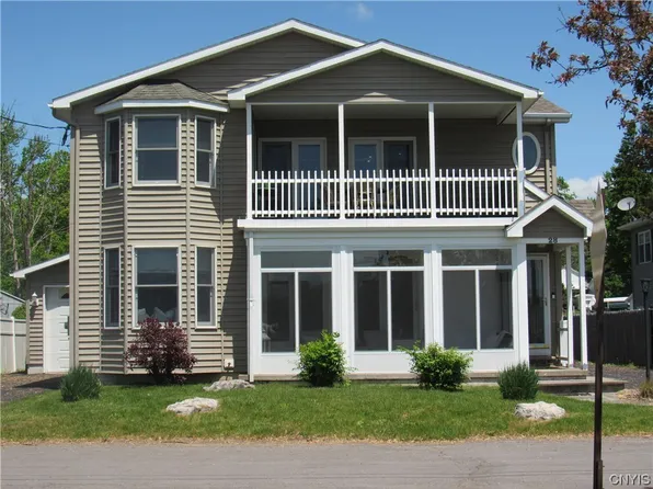 28 E River Rd #2-1, Central Square, NY 13036