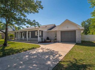 5655 Windsong Dr, Milton, FL 32570