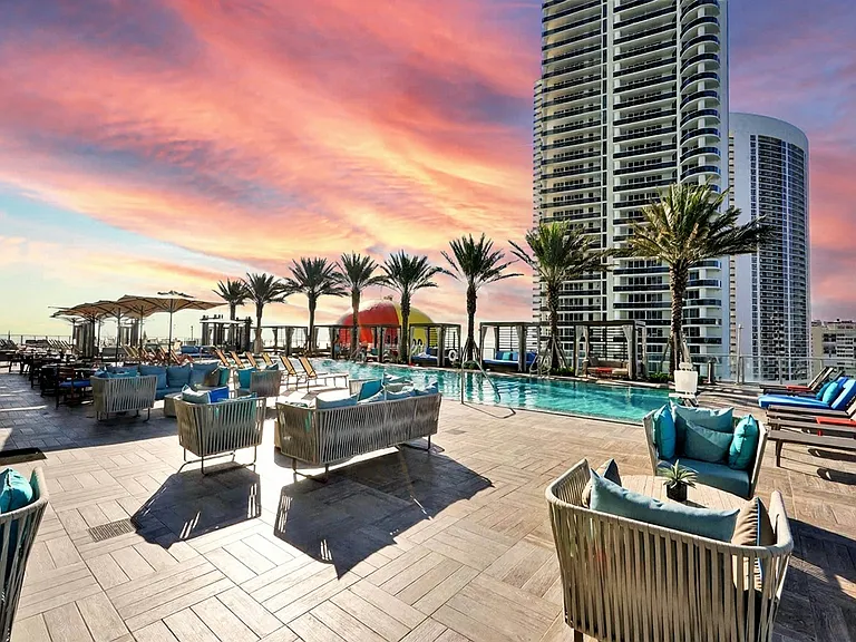4111 S Ocean Dr #ID1227342P — Photo 9