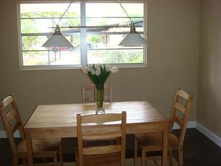 2nd image of 427 Gano Ave