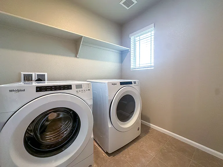 17440 Springfield Dr — Photo 46