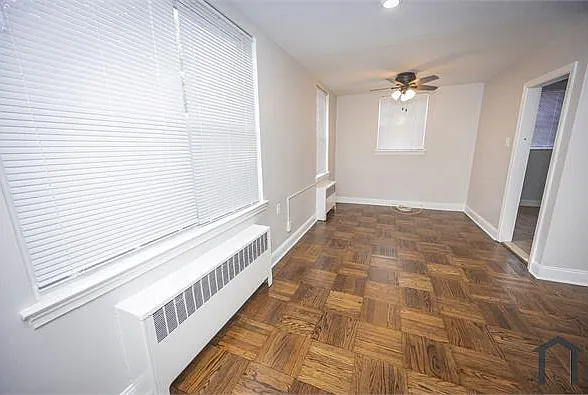 906 E Vernon Rd #1 — Photo 5