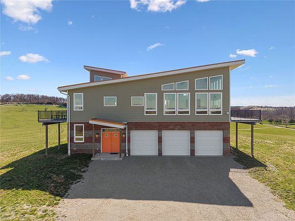 2nd image of 1029 Hoffman Rd S