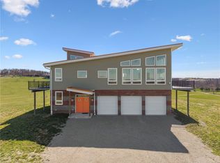 1029 Hoffman Rd S, Smithton, PA 15479