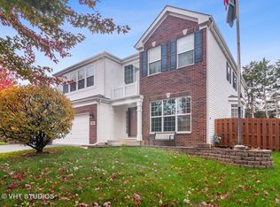 565 Sumac Dr, Aurora, IL 60506