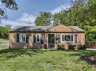 2421 NE Pursell Rd, Kansas City, MO 64118