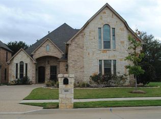 800 Merion Dr, Burleson, TX 76028