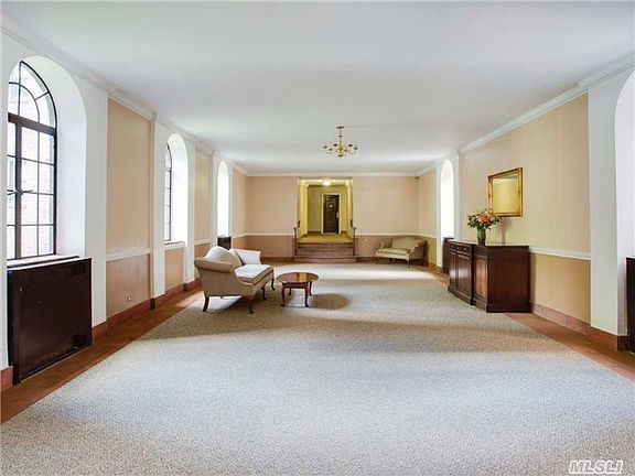 5th image of 83-80 118th St APT 5E