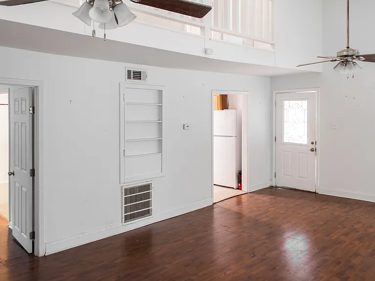 60309 W Spruce Ln — Photo 3
