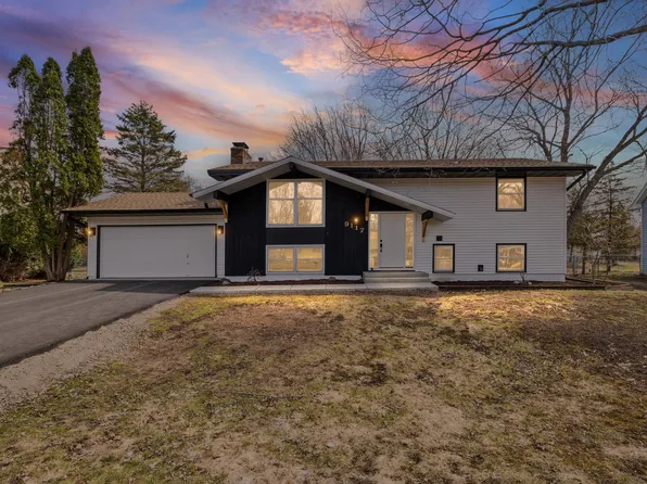 9117 31st Ave N, New Hope, MN 55427