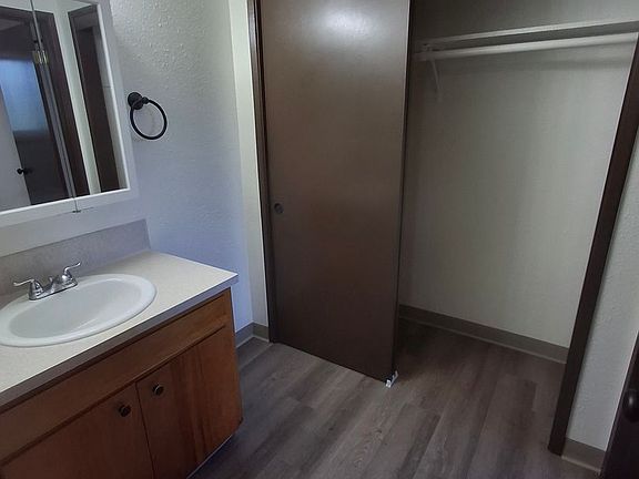 5th image of 20333 15th Ave NE APT 19