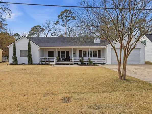 2197 Central Dr, Beaumont, TX 77706