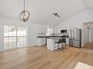 746 Cottage St, Athol, MA 01331