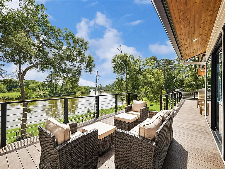 407 Brook Hollow Dr — Photo 35
