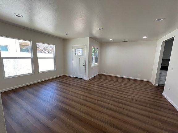 2nd image of 140 E Colorado Blvd APT B