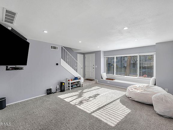 2nd image of 6486 Penn St APT A