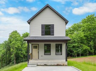 166 Oak St, Clarksville, TN 37042