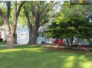 7733 Locust St, Kansas City, MO 64131