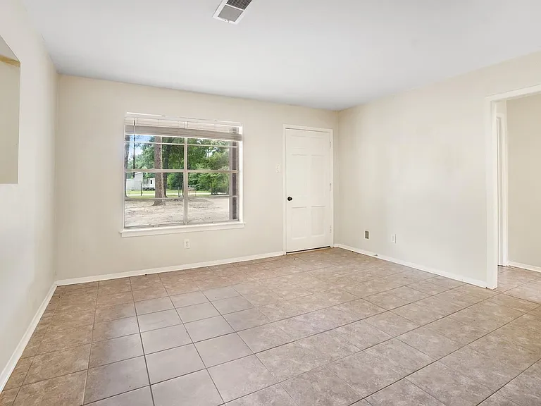 26407 Magnolia Dr — Photo 16