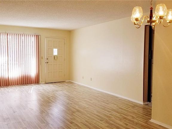 4th image of 2456 Ecuadorian Way APT 36