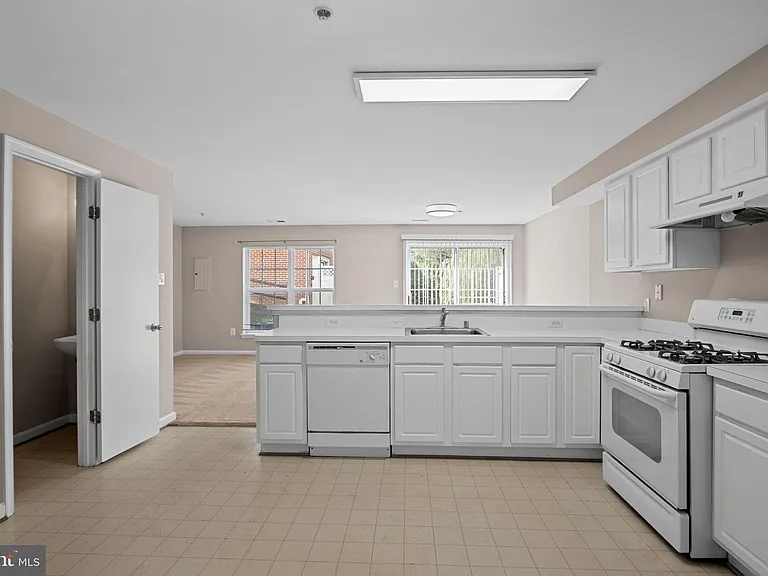 23404 Rainbow Arch Dr #115 — Photo 20