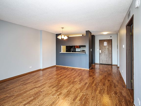 Kitchen / Living Room