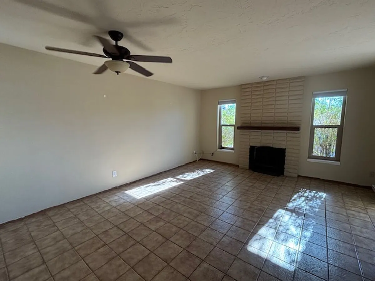 Building Photo - 2275 Palmer Dr