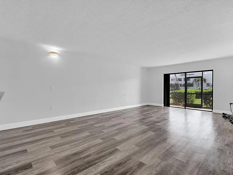 2150 Atlantic St #413 — Photo 19